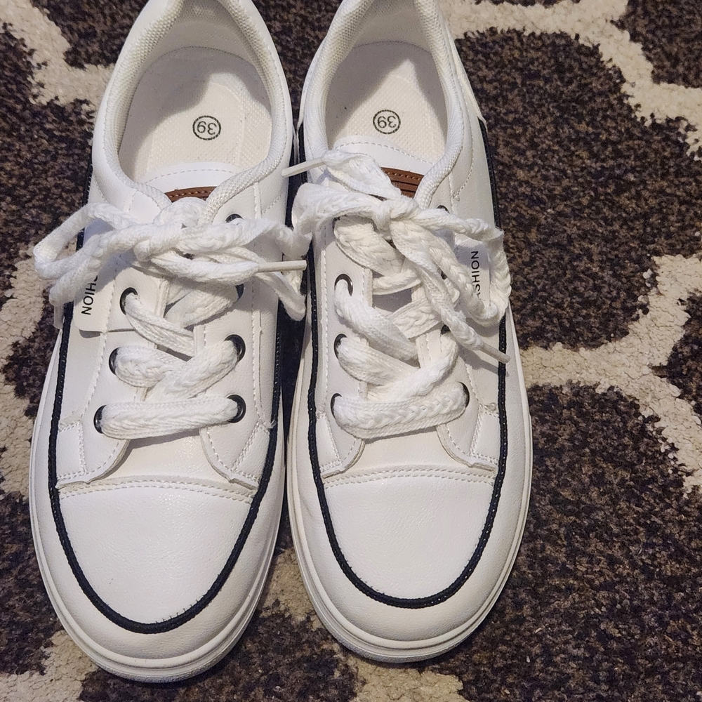White Lace-Up Sneakers with Black Trim